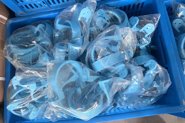 PVC SADDLE CLIP